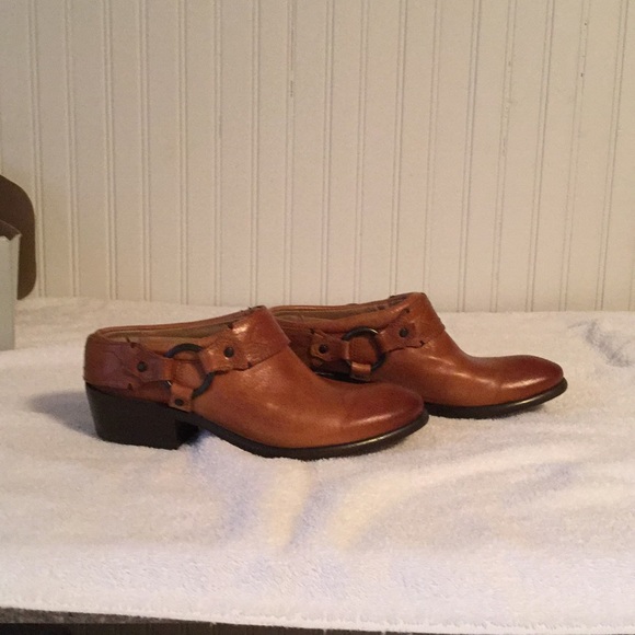 Frye Shoes - Frye Carson clogs.  7